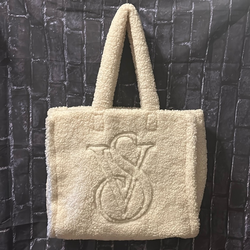 VICTORIA’S SECRET Plush Faux Sherpa Fleece Large Tote Bag